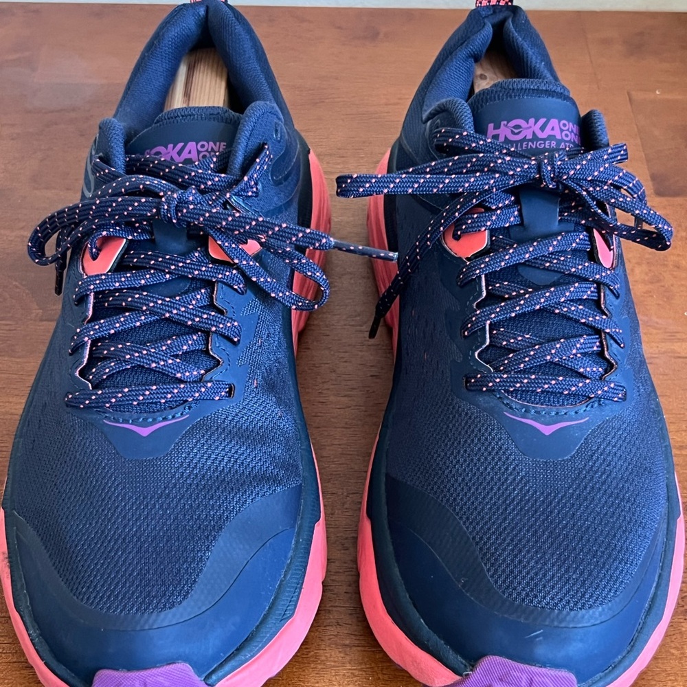 Hoka One One Women's Navy and Pink Athletic Shoes sz 8.5 B